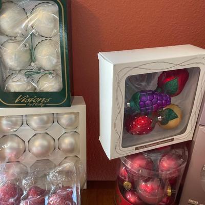 C3- Christmas ornaments