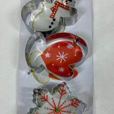 metal cookie cutters new on package Snowman, Mitten, Snowflake