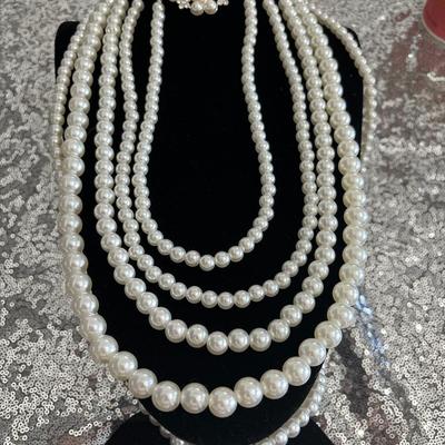 Pearl multi layered choker necklace,