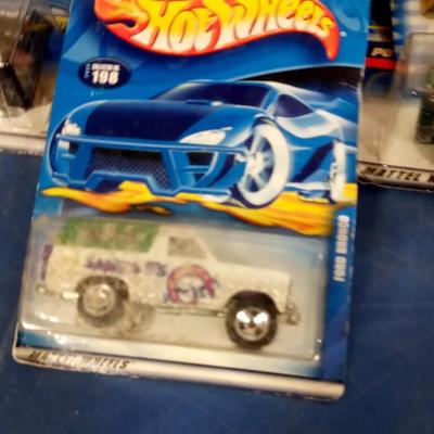 LOT 123 LOT OF NINE HOT WHEELS TRUCKS