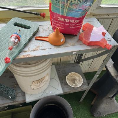 Garden / yard supplies