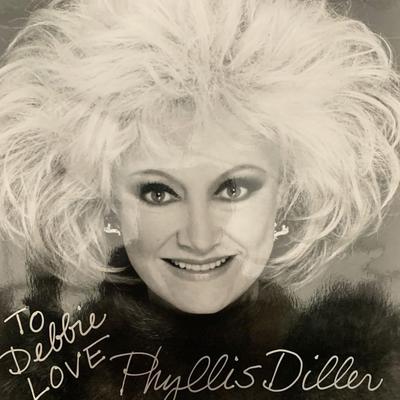 Phyllis Diller signed photo