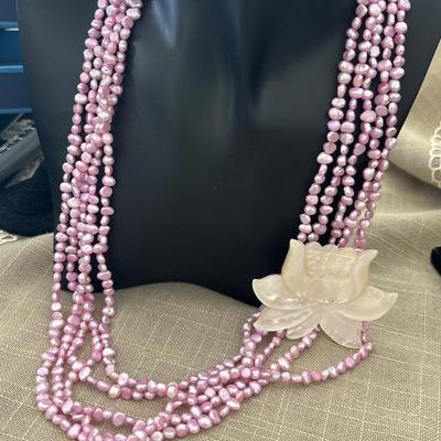 Pink pearl with glass pendant
