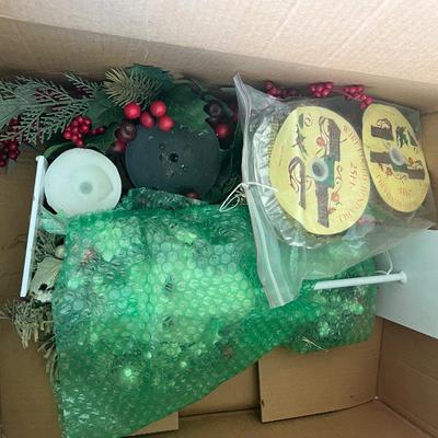 Box of misc Christmas