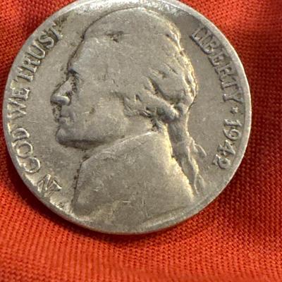 1942 JEFFERSON NICKEL UNITED STATES COIN