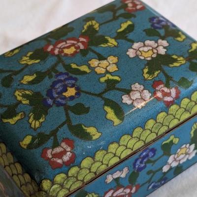 Antique Chinese Cloisonne Enameled Metal Trinket Box