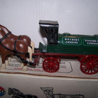 LOT 122 ERTL AMOCO HORSE & TANK WAGON BANK