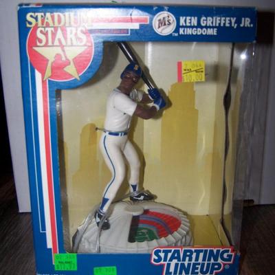 LOT 129 NEW IN PACKAGE STARTING LINE-UP GRIFFEY JR, CLEMENS, FIELDER