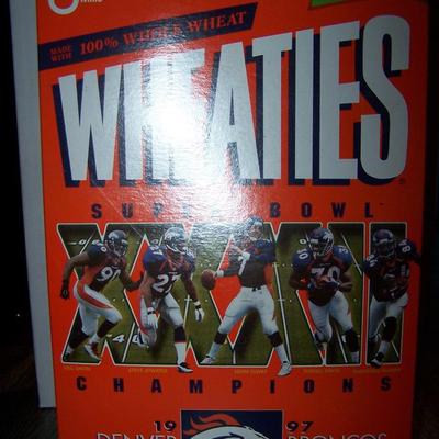 LOT 131 NEW IN BOX 1997 DENVER BRONCOS SUPER BOWL CHAMPIONS WHEATIES