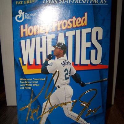 LOT 136 KEN GRIFFEY JR WHEATIES BOX