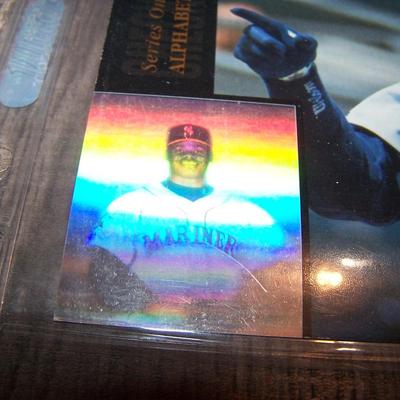 LOT 137 KEN GRIFFEY JR 1994 UPPER DECK OVER SIZED