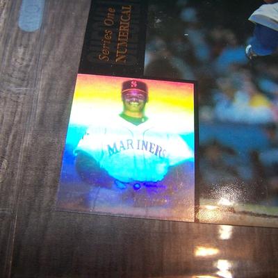 LOT 137 KEN GRIFFEY JR 1994 UPPER DECK OVER SIZED
