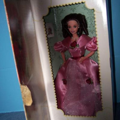 LOT 144 NEW IN BOX HALLMARK BARBIE SWEET VALENTINE