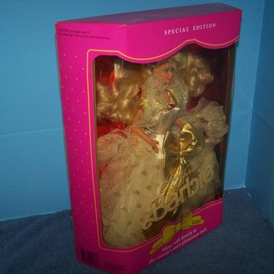 LOT 148 NEW IN BOX 1991 JEWEL JUBILEE BARBIE