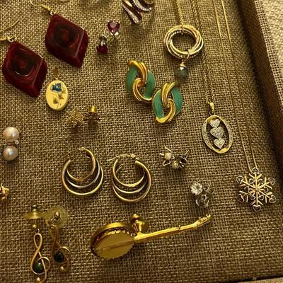 Jewelry Lot