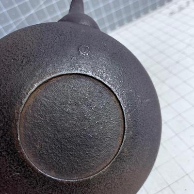 Low Profile Japanese Tea Pot, NICE looking