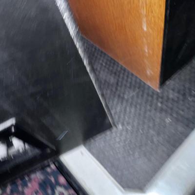 DAHLQUIST Pair of Cabinet Speakers
