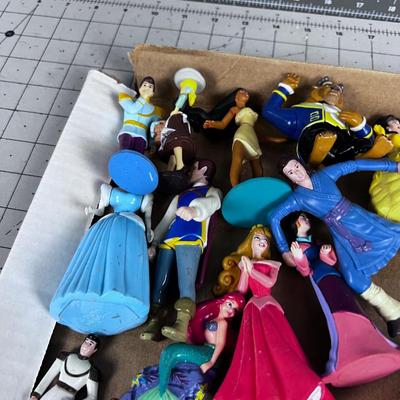 All the Disney Princesses and Such Toys