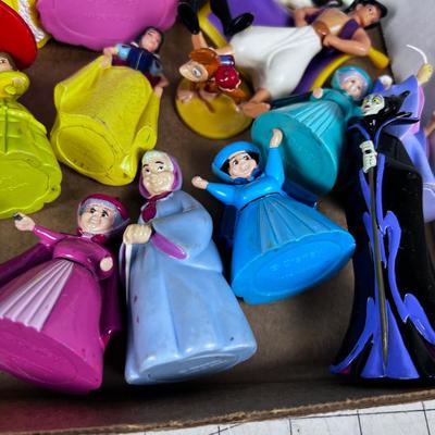 All the Disney Princesses and Such Toys