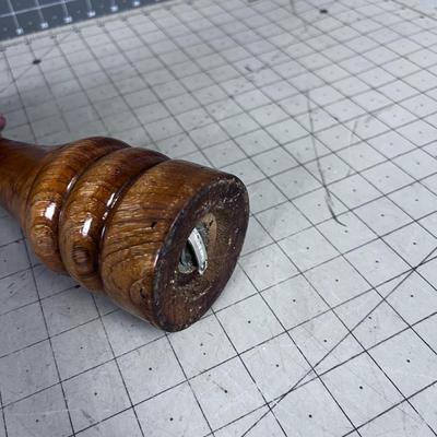 Walnut Pepper Mill 
