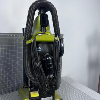 Vacuum Dirt Devil, Green Ultra Vision 