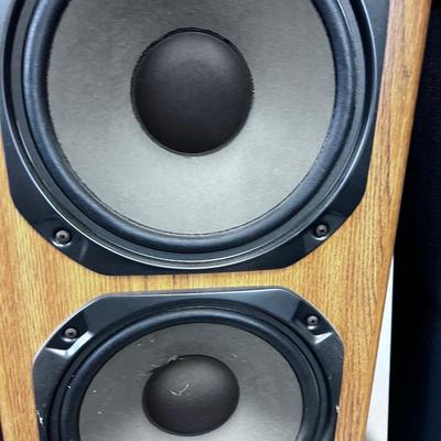 Speakers FISHER TOWERS 