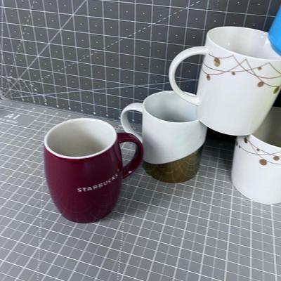 Starbucks Branded Collection (8) 