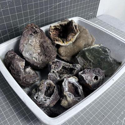 Tub of Geodes