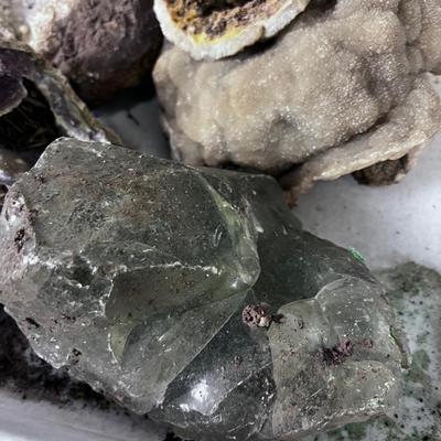Tub of Geodes