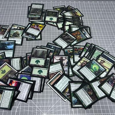 COLLECTIBLE MAGIC Cards in Sleeves in Near Mint 