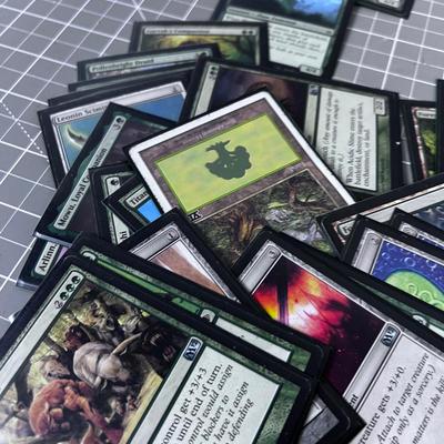 COLLECTIBLE MAGIC Cards in Sleeves in Near Mint 