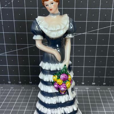 Goebel Figurine: Lady