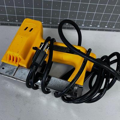 Electric Staple Gun. 