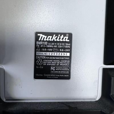 MAKITA Battery Charger & Radio 