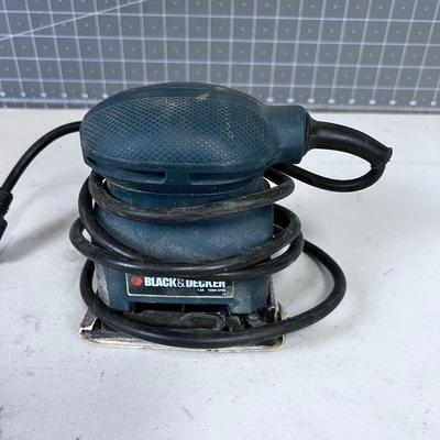 Black & Decker Sander 