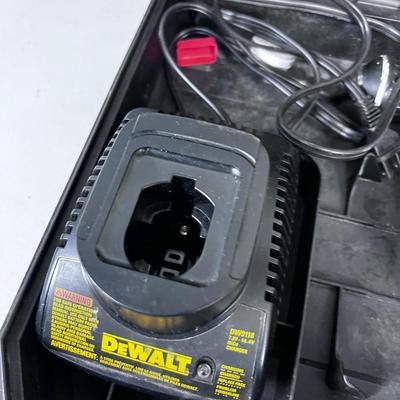 DeWalt  12Volt Cordless Drill with Charger and Case