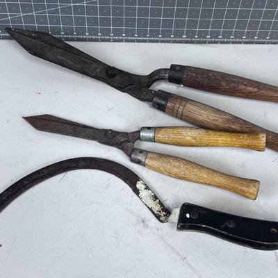 YARD tools; Sickle and Loppers