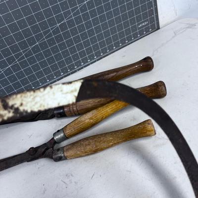 YARD tools; Sickle and Loppers