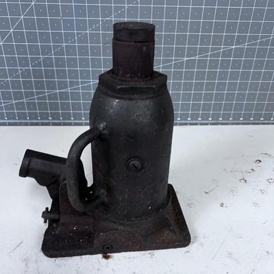 Hydraulic Bottle Jack 12 Ton - This will lift your House up! 
