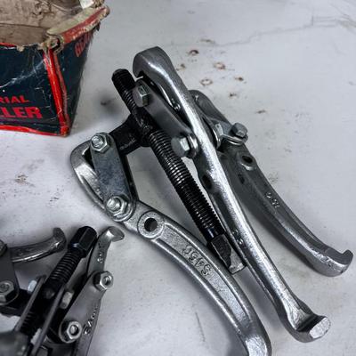 4 Gear Pullers 