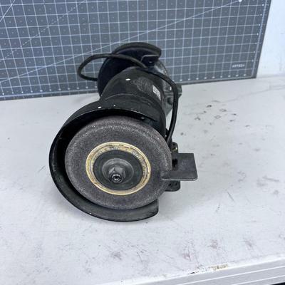 Delta Milwaukee 1/2 Horse Power Bench Grinder