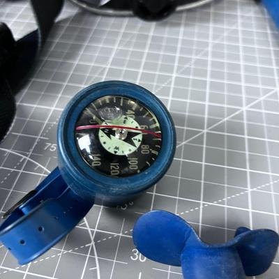 Diving Items: Snorkel & Mask, Weights, Flippers