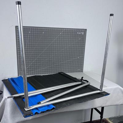 ROLL A TABLE: Folding Camp Table with Aluminum Legs 