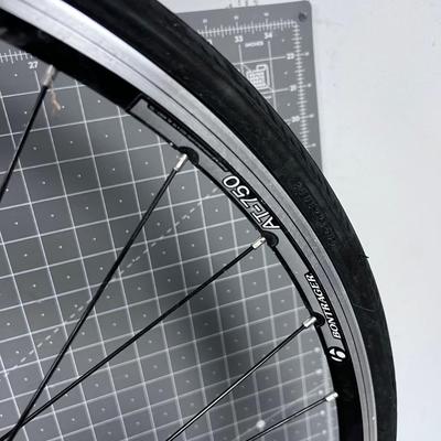 BONTRAGER AT-750  25" Wheel 