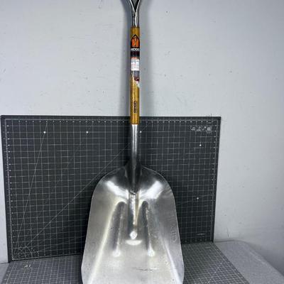 COAL Scoop Shovel, Like New 