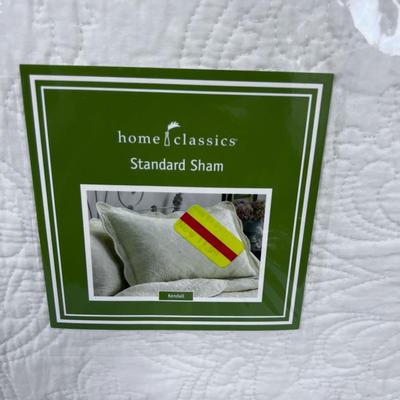 8 Standard Pillow Shams, Ivory