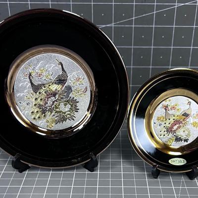 2 Small Chokin Plates with Stand PEACOCKS 