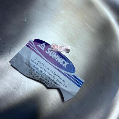 Chaffing Dish, Never Used. NICE! 
