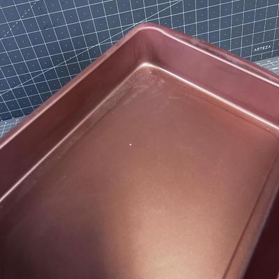 Cake Pan with Oven Mitt 