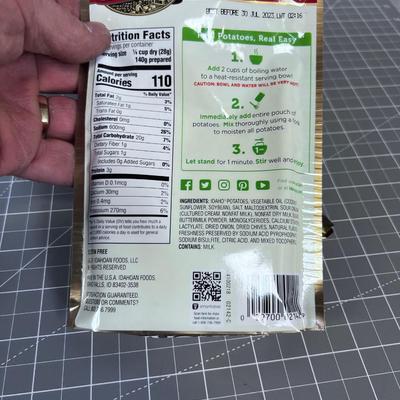 Idahoan Buttery and Sour Cream & Chives 20 Total 